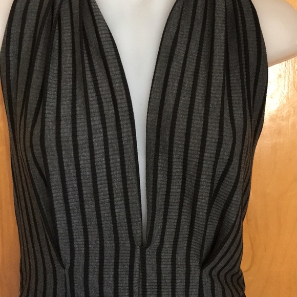 Small - Picture 3 of 3